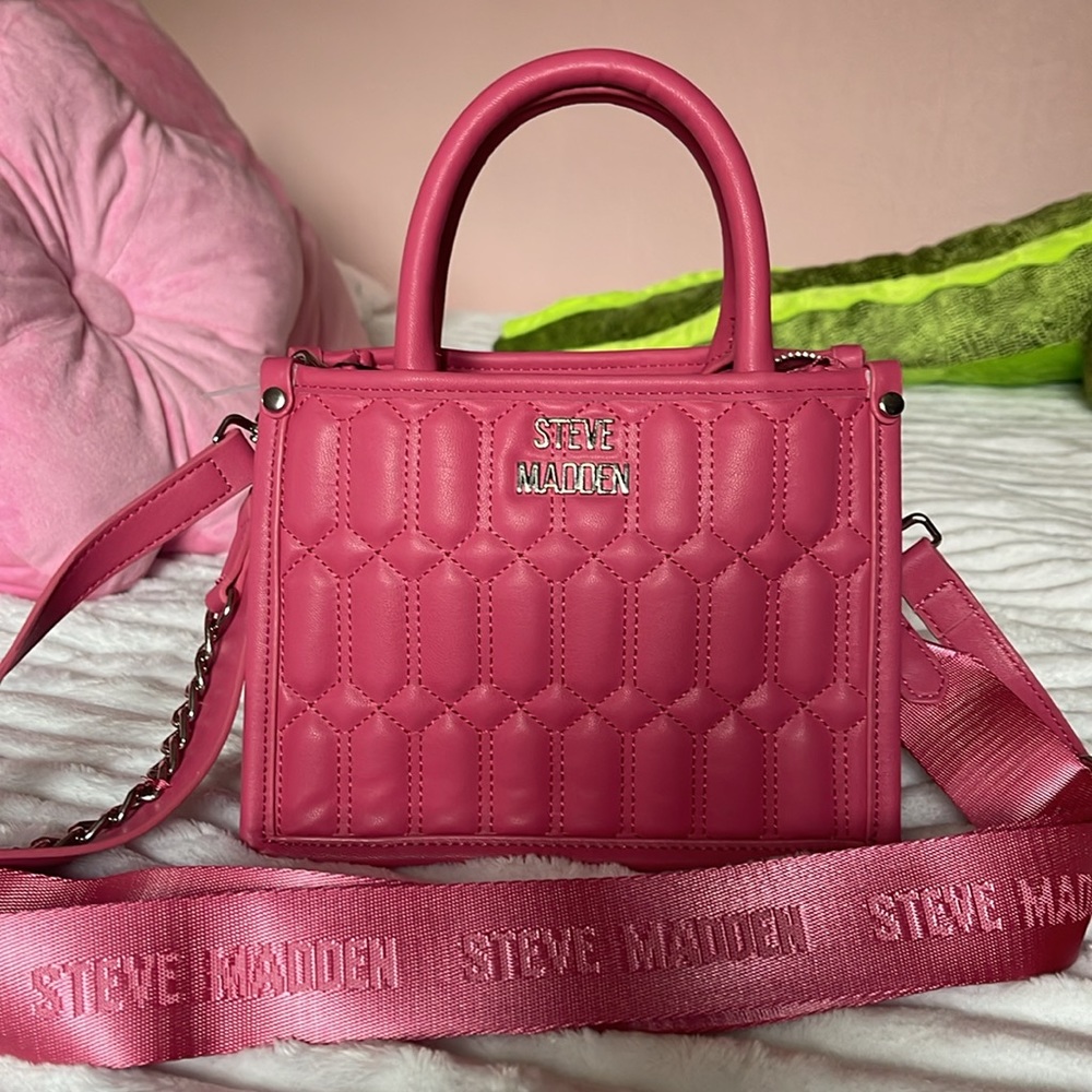 🌸 Steve Madden small Pink crossbody bag🌸